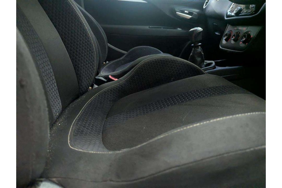 2011 FIAT PUNTO EVO SPORTING MULTIJ - Image 16 of 23