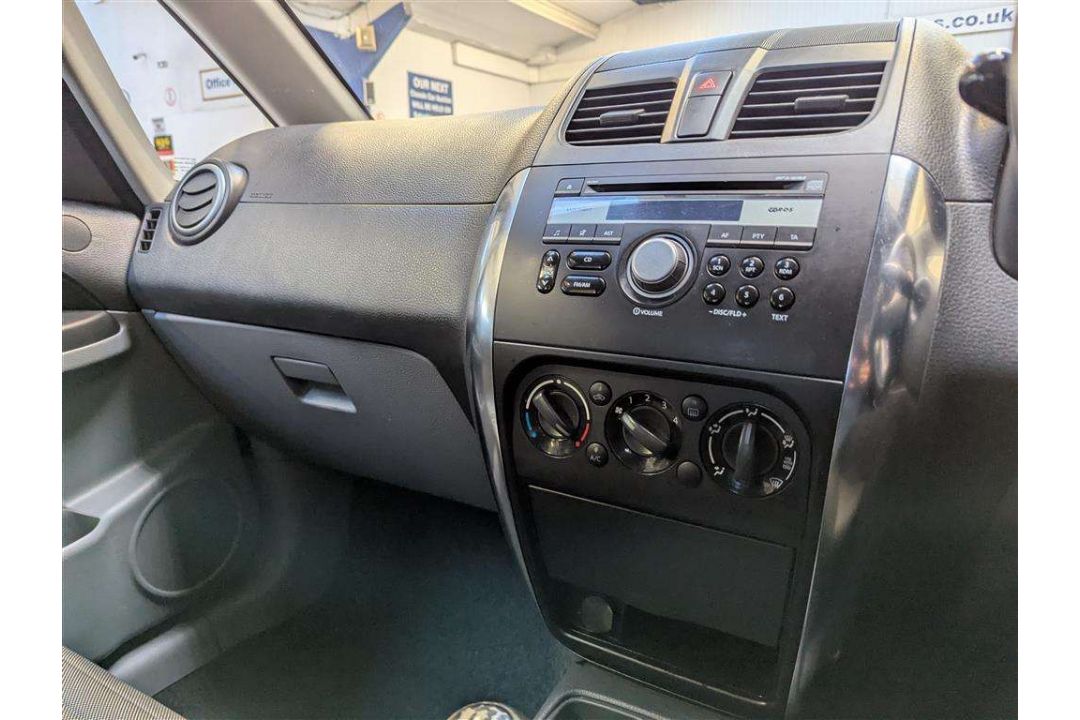 2013 SUZUKI SX4 SZ3 - Image 27 of 29