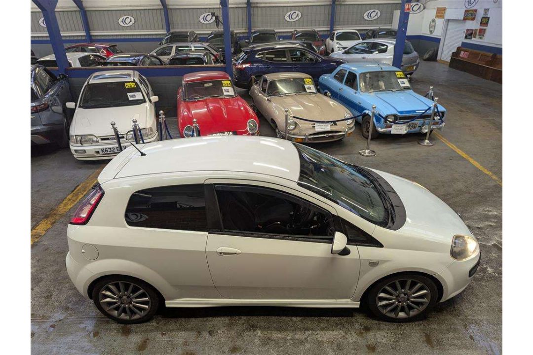 2011 FIAT PUNTO EVO SPORTING MULTIJ - Image 3 of 23