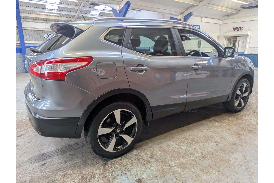 2015 NISSAN QASHQAI N-TEC + DIG-T - Image 19 of 28