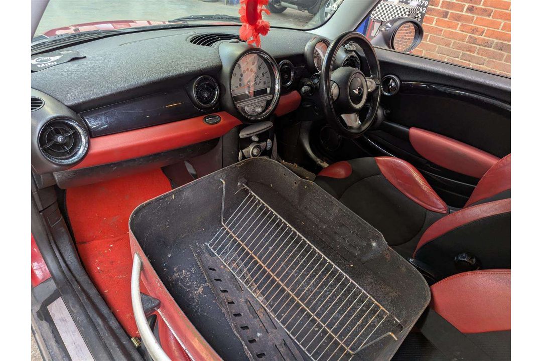 2008 MINI COOPER D CLUBMAN - Image 17 of 27