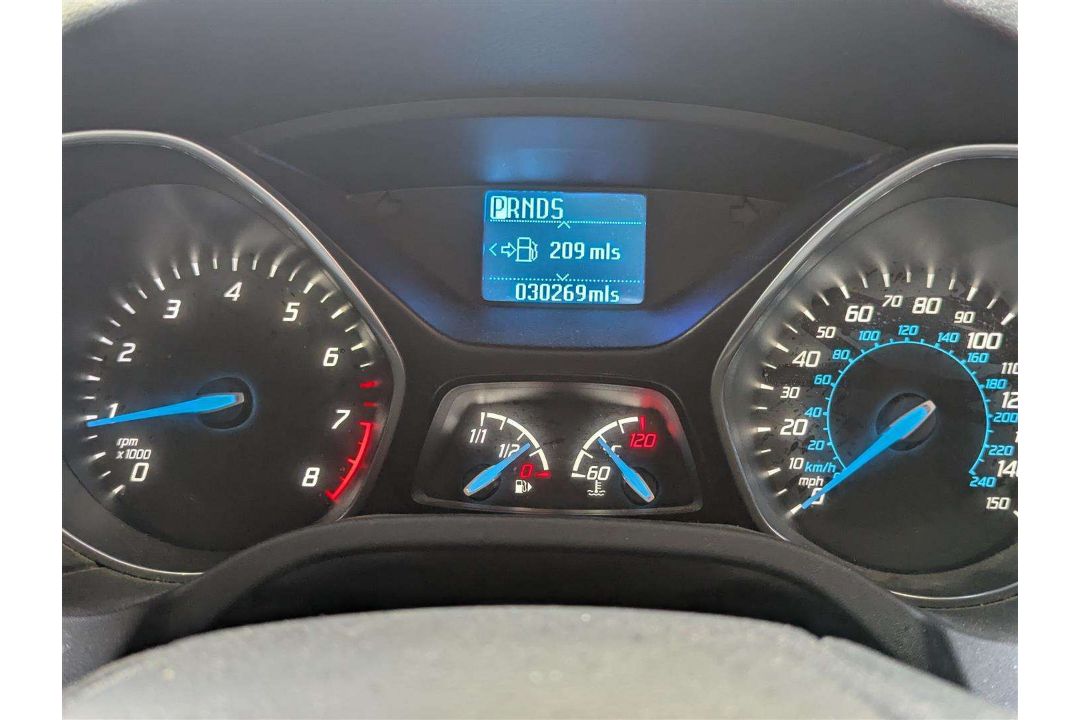 2014 FORD FOCUS ZETEC 125 AUTO - Image 23 of 27