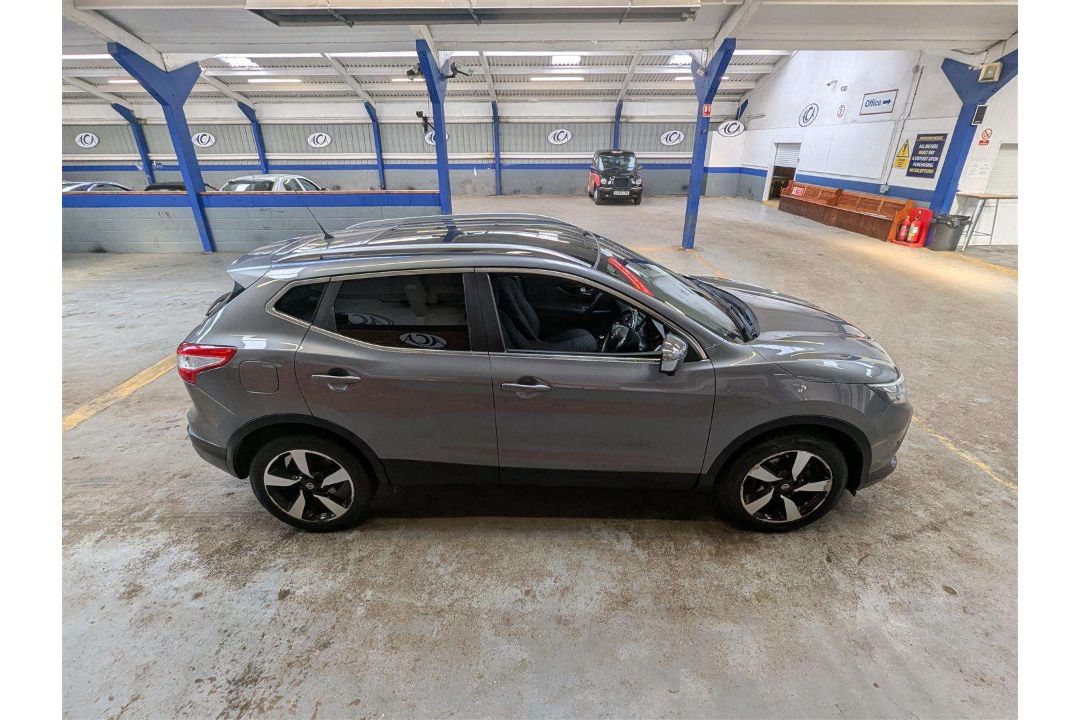 2015 NISSAN QASHQAI N-TEC + DIG-T - Image 13 of 28