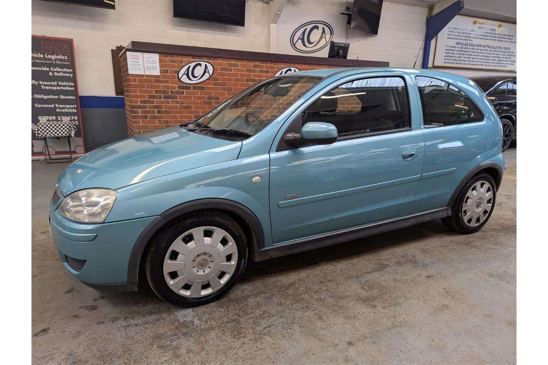 2005 VAUXHALL CORSA DESIGN 16V AUTO - Image 11 of 27