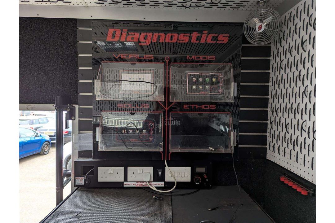 2015 MITSUBISHI FUSO CANTER 7C18 38 AUTO - Image 8 of 26