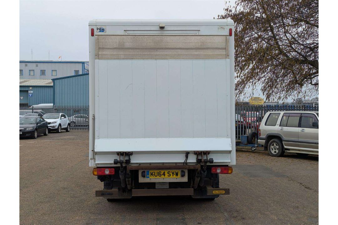 2015 MITSUBISHI FUSO CANTER 7C18 38 AUTO - Image 9 of 26