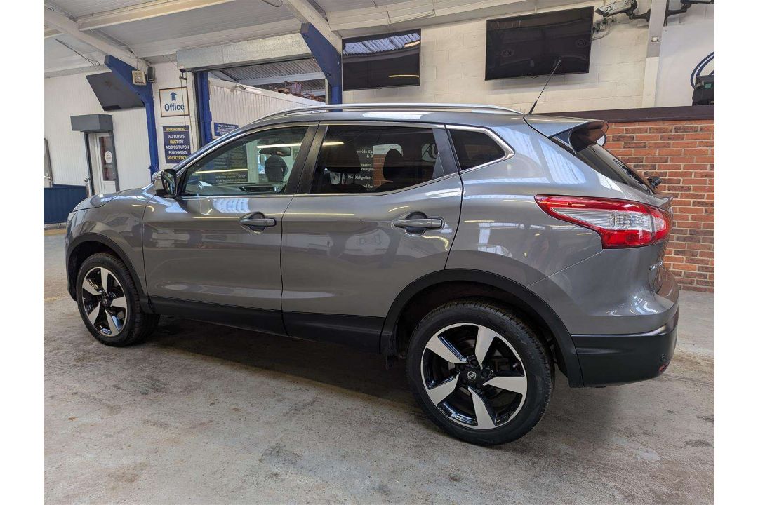 2015 NISSAN QASHQAI N-TEC + DIG-T - Image 21 of 28