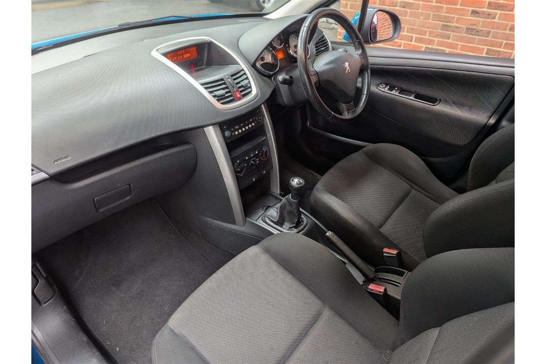 2009 PEUGEOT 207 SPORT HDI 110 - Image 13 of 26