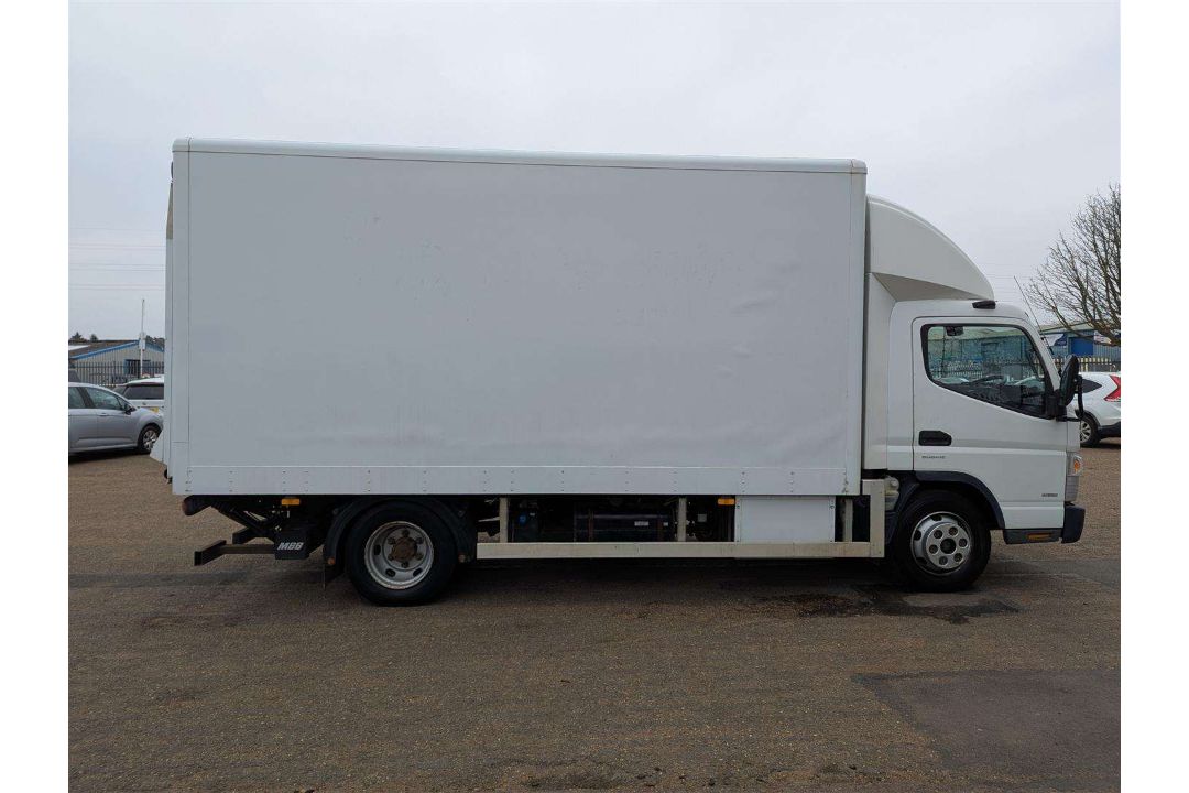 2015 MITSUBISHI FUSO CANTER 7C18 38 AUTO - Image 10 of 26