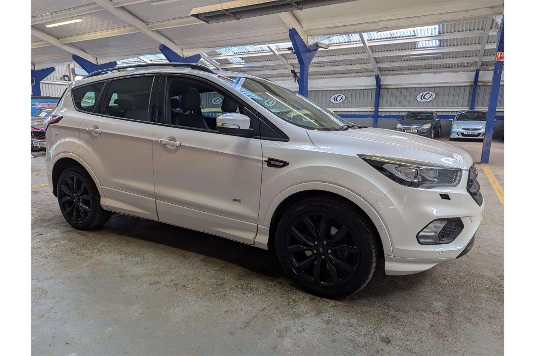 2018 FORD KUGA ST-LINE X 4X4 AUTO - Image 15 of 28