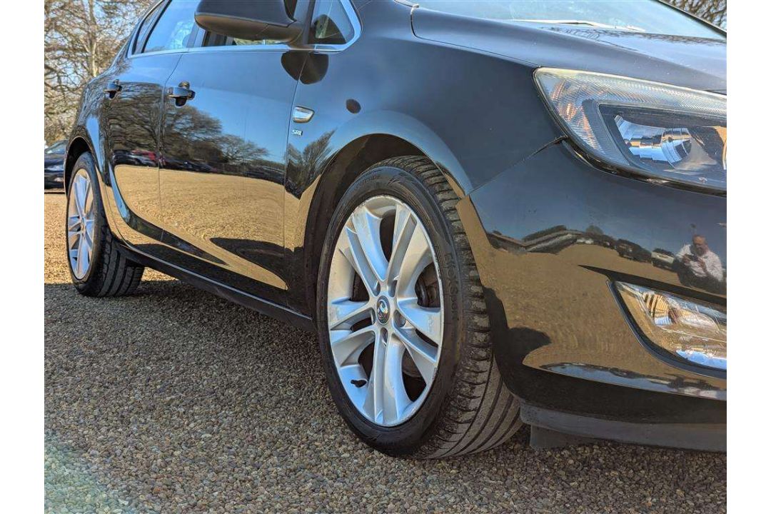 2010 VAUXHALL ASTRA SRI CDTI 157 - Image 6 of 28