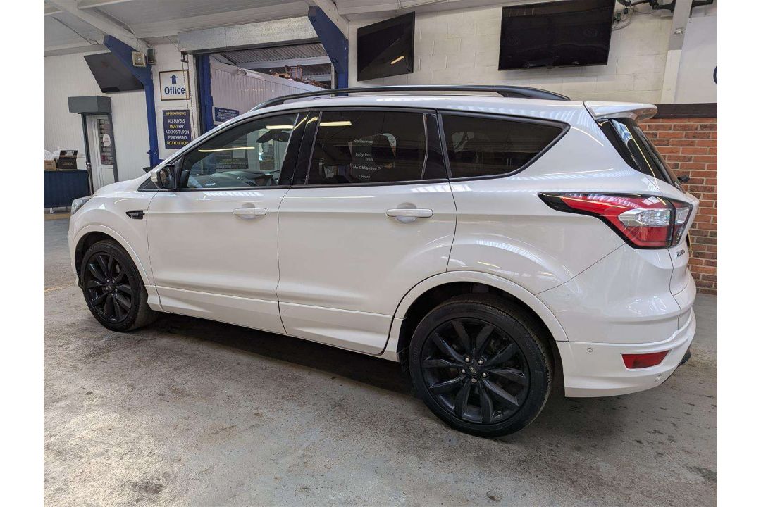 2018 FORD KUGA ST-LINE X 4X4 AUTO - Image 12 of 28
