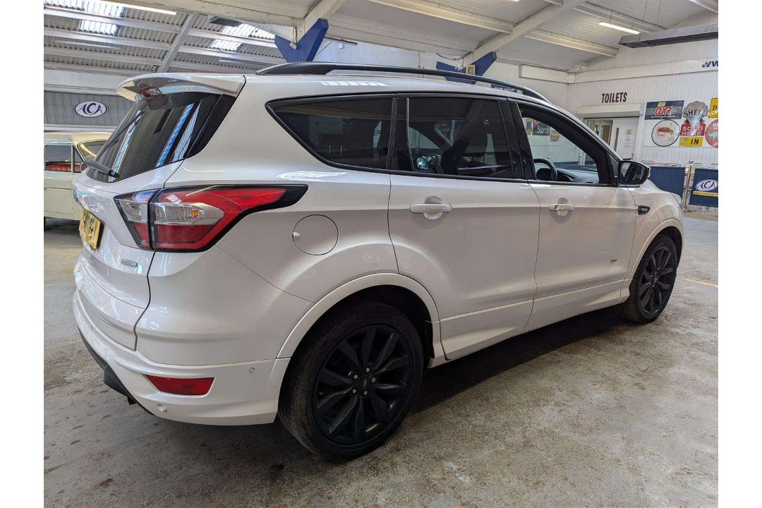 2018 FORD KUGA ST-LINE X 4X4 AUTO - Image 6 of 28