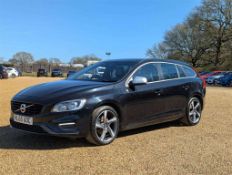 2015 VOLVO V60 R-DESIGN D3