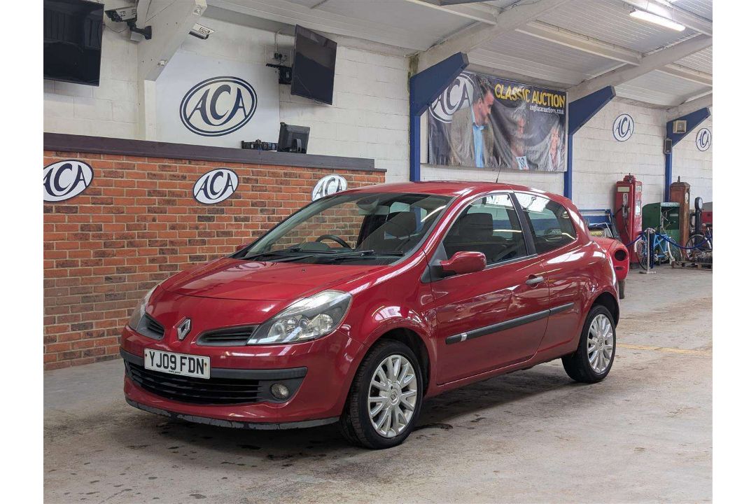 2009 RENAULT CLIO DYNAMIQUE 16V - Image 1 of 26