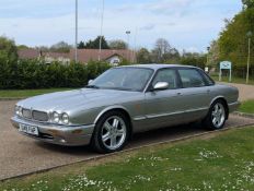 1999 JAGUAR XJR V8 AUTO