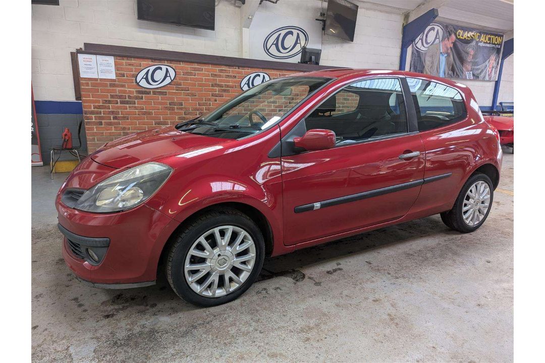 2009 RENAULT CLIO DYNAMIQUE 16V - Image 7 of 26
