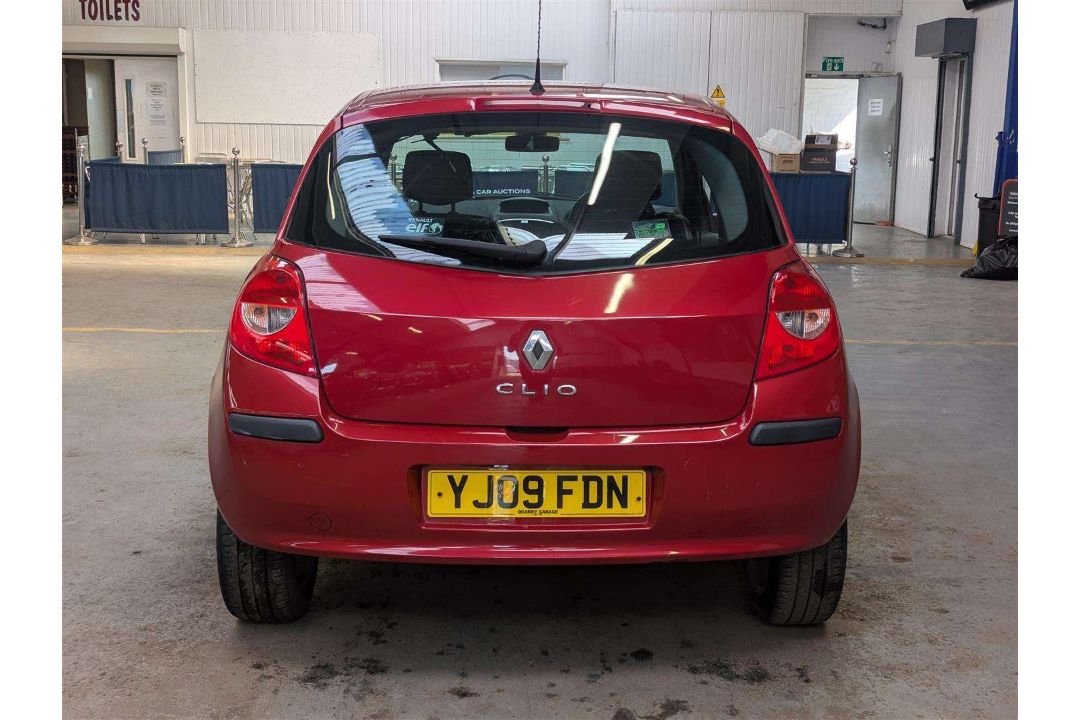 2009 RENAULT CLIO DYNAMIQUE 16V - Image 4 of 26