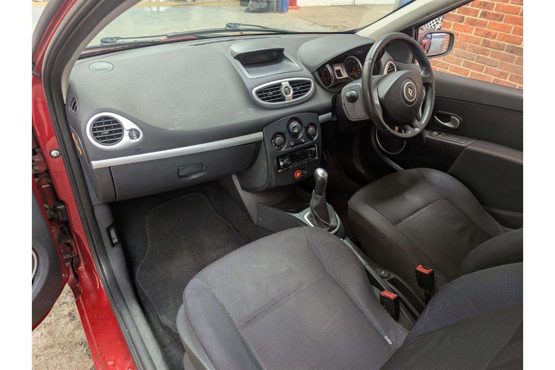 2009 RENAULT CLIO DYNAMIQUE 16V - Image 18 of 26