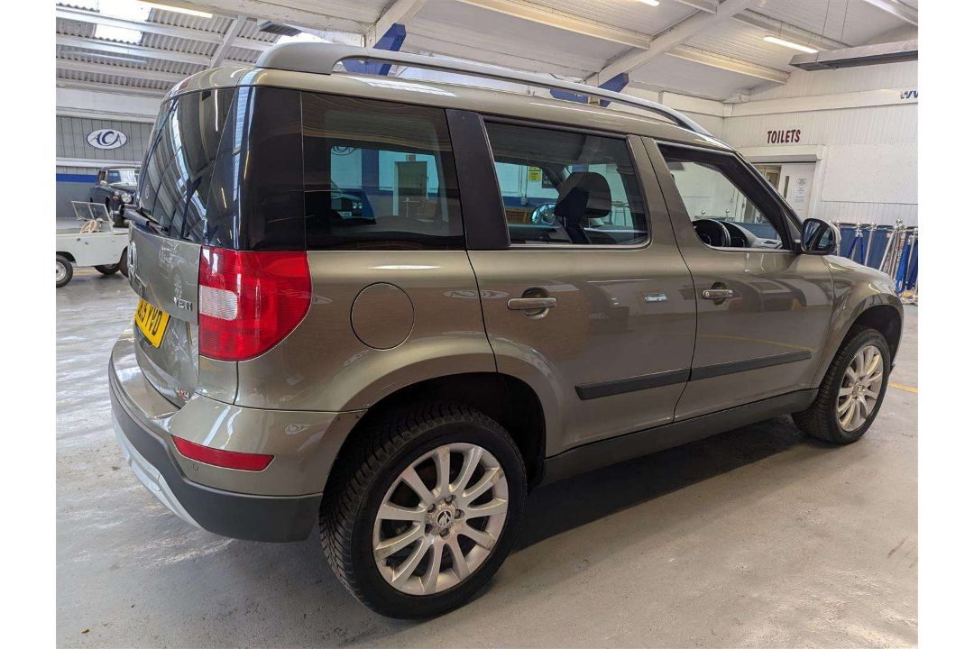 2015 SKODA YETI OUTDOOR SE TDI CR 4X - Image 6 of 30