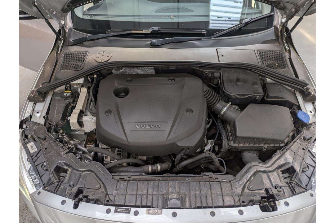 2015 VOLVO V60 CROSS COUNTRY LUX NAV - Image 22 of 26
