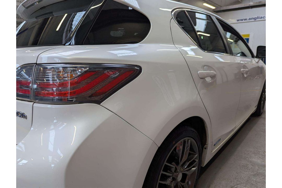 2014 LEXUS CT 200H PREMIER CVT - Image 7 of 29