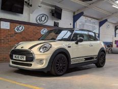 2018 MINI COOPER