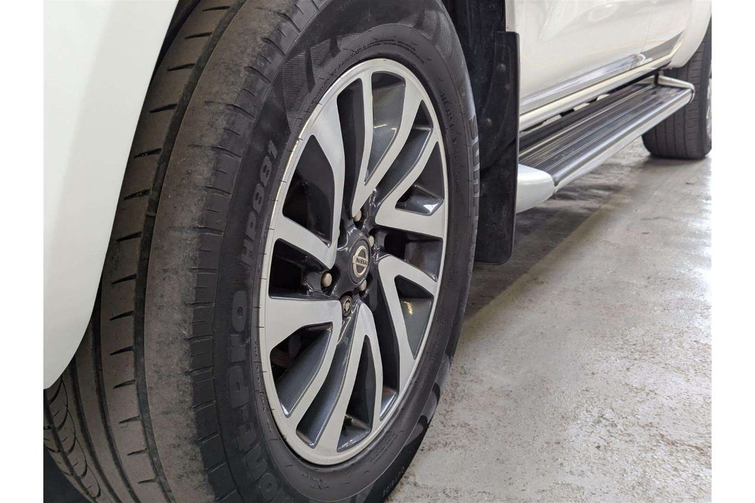 2018 NISSAN NAVARA TEKNA DCI - Image 13 of 27