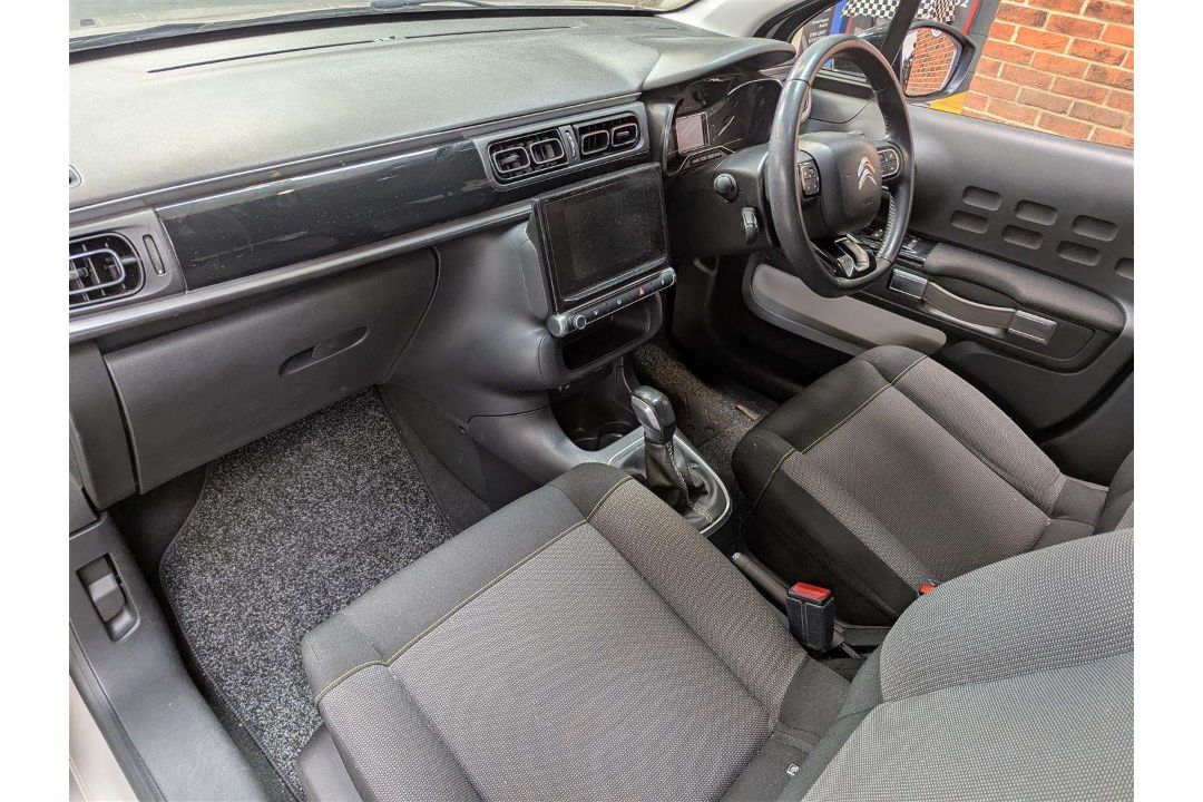 2017 CITROEN C3 FLAIR PURETECH - Image 16 of 30