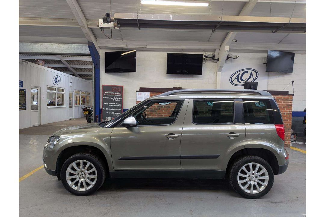 2015 SKODA YETI OUTDOOR SE TDI CR 4X - Image 2 of 30