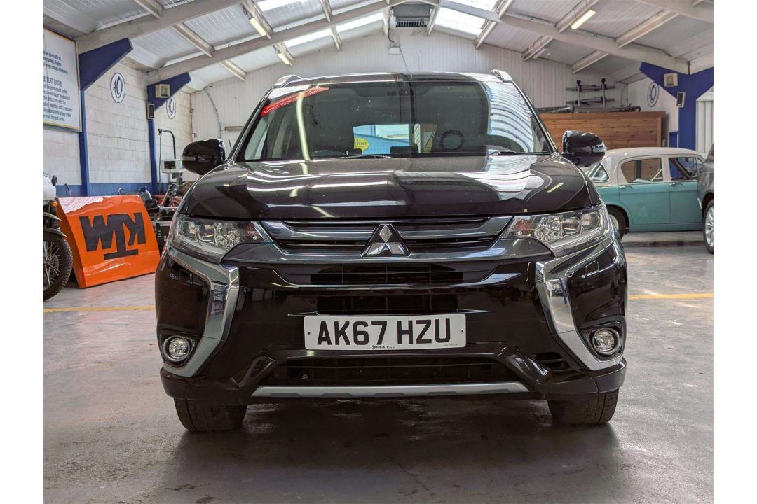 2017 MITSUBISHI OUTLANDER 4H PHEV CVT - Image 26 of 26