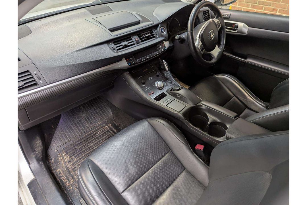 2014 LEXUS CT 200H PREMIER CVT - Image 10 of 29