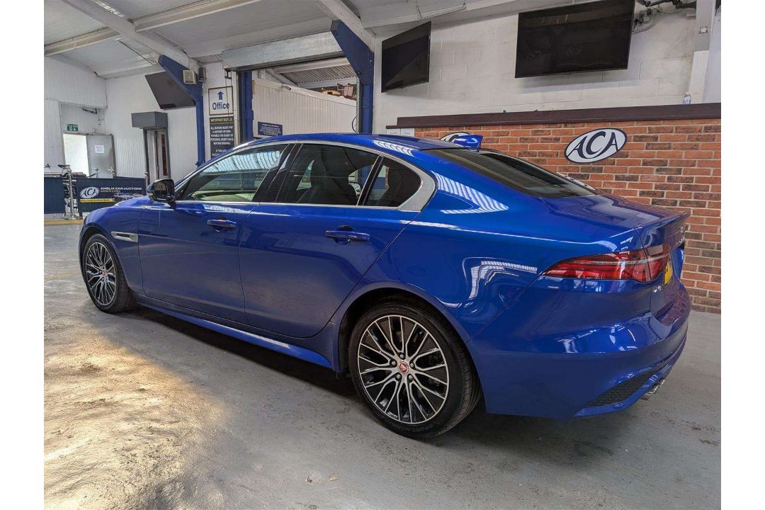 2019 JAGUAR XE R-DYNAMIC S D AUTO - Image 7 of 28