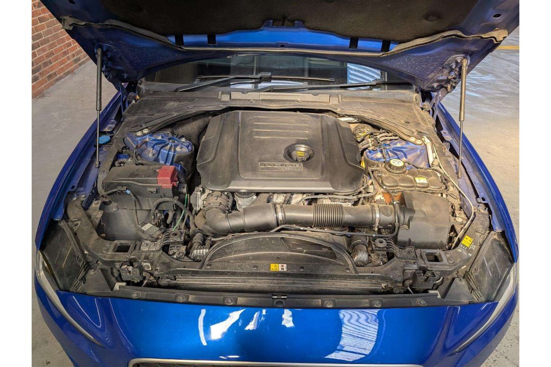 2019 JAGUAR XE R-DYNAMIC S D AUTO - Image 15 of 28