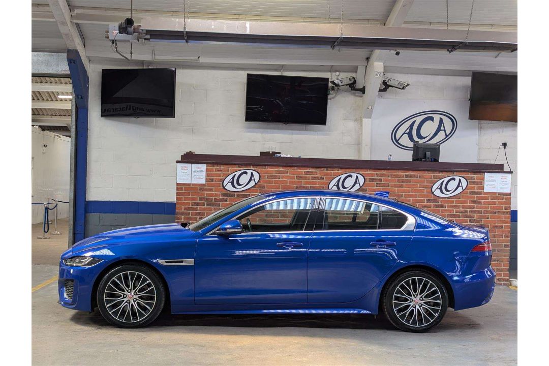 2019 JAGUAR XE R-DYNAMIC S D AUTO - Image 2 of 28