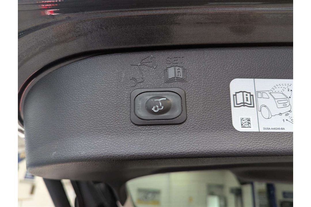 2018 FORD KUGA TITANIUM X TDCI 4X4 - Image 21 of 29