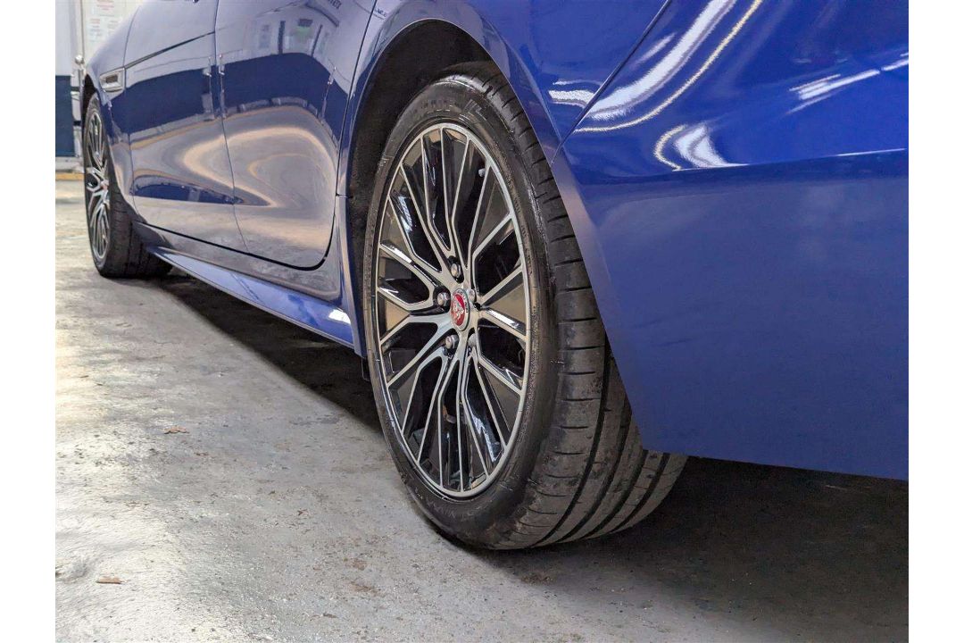 2019 JAGUAR XE R-DYNAMIC S D AUTO - Image 11 of 28