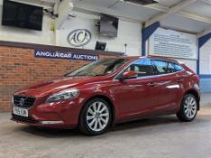 2015 VOLVO V40 SE T2