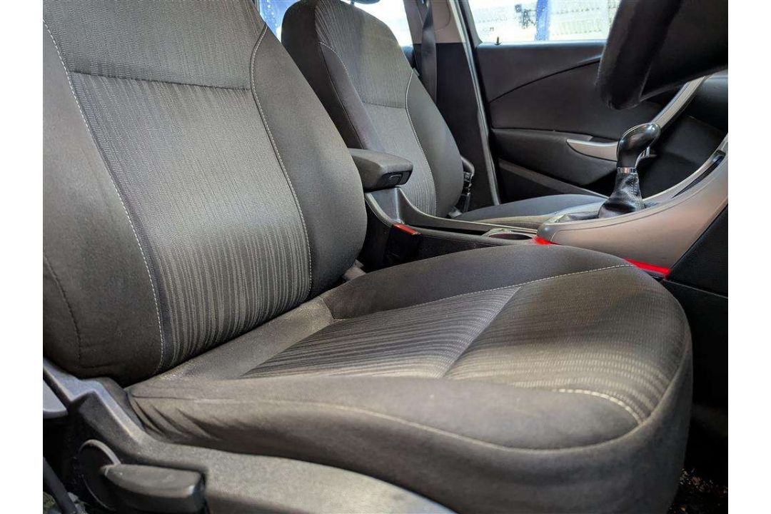 2010 VAUXHALL ASTRA EXCLUSIV 85 - Image 10 of 49