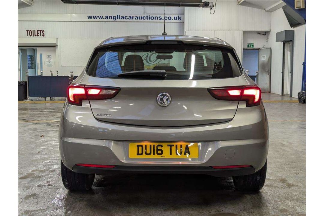 2016 VAUXHALL ASTRA DESIGN - Image 3 of 28