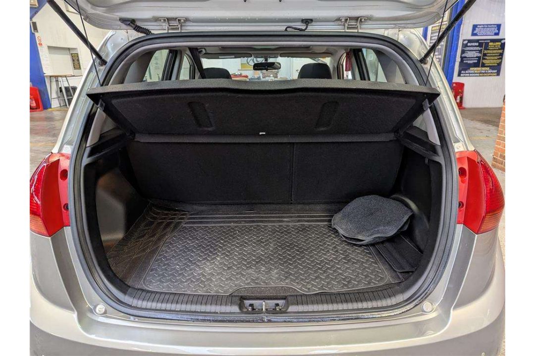 2012 KIA VENGA 3 AUTO - Image 9 of 28