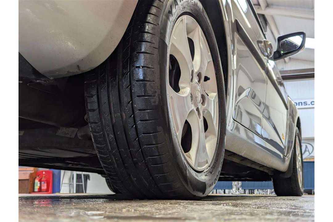 2012 KIA VENGA 3 AUTO - Image 15 of 28