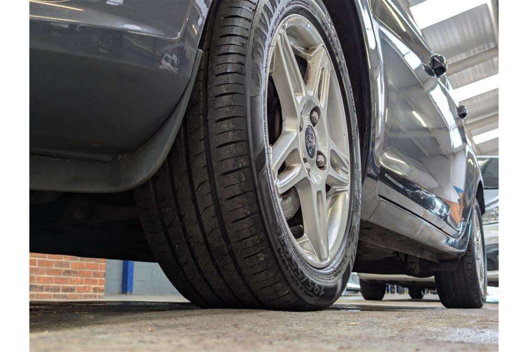 2014 FORD FIESTA ZETEC - Image 12 of 28