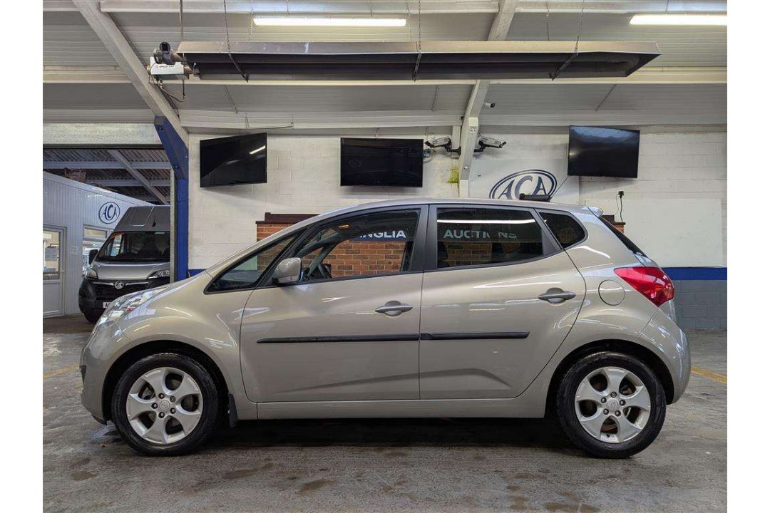 2012 KIA VENGA 3 AUTO - Image 2 of 28