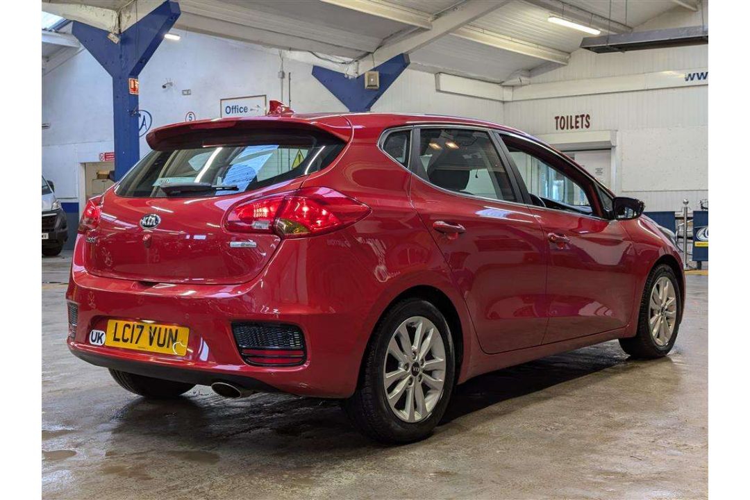 2017 KIA CEED 2 ISG CRDI - Image 6 of 27
