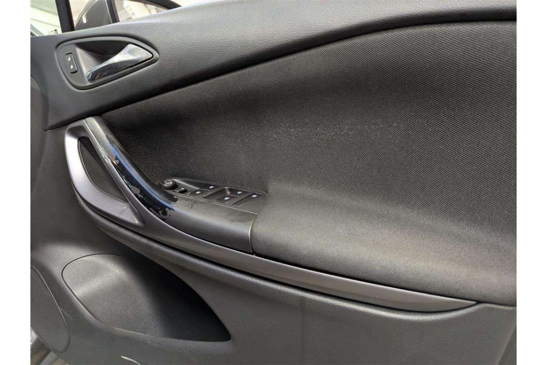 2016 VAUXHALL ASTRA DESIGN - Image 12 of 28