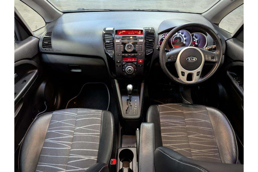 2012 KIA VENGA 3 AUTO - Image 7 of 28