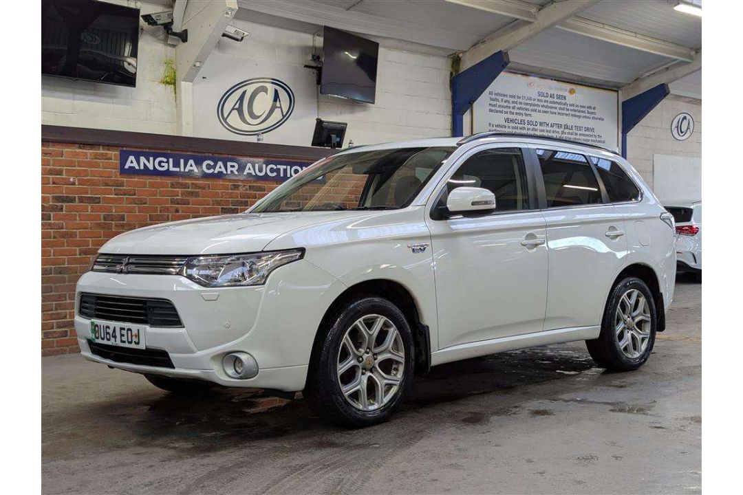 2015 MITSUBISHI OUTLANDER GX 4HS PHEV AUTO - Image 1 of 30