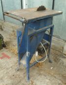 A LARGE HEAVY DUTY TABLE SAW NO VAT