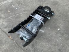 ( 1 ) UNUSED 2025 HYDRAULIC THUMB ATTACHMENT FOR EXCAVATOR, FITS 1-2TON EXCAVATOR